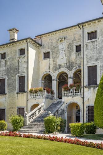 Scalinata Villa Godi