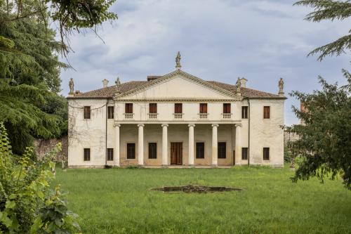 Facciata Villa Valmarana Zen