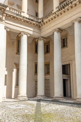 Colonne Palazzo Barbaran Da Porto