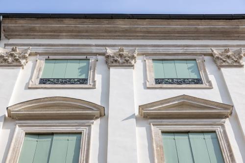 Dettaglio facciata Palazzo Poiana