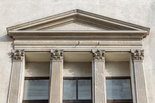 Dettaglio facciata Palazzo Capra