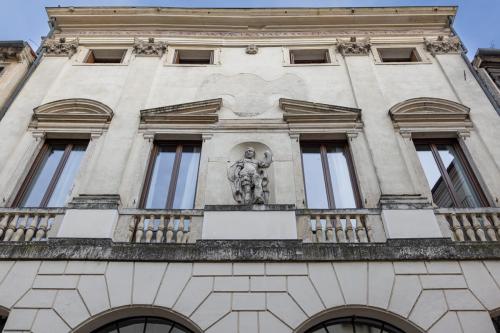 Facciata Palazzo Garzadori