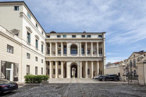 Facciata interna Palazzo Thiene – Bonin Longare