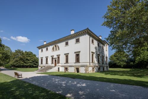 Facciata Villa Pisani Lonigo