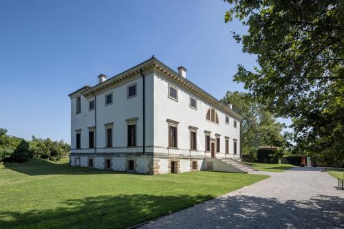 Facciata Villa Pisani Lonigo