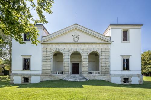 Facciata Villa Pisani Lonigo