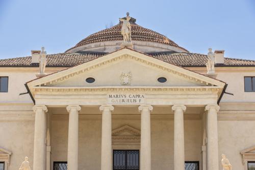 Dettaglio Villa Almerico Capra