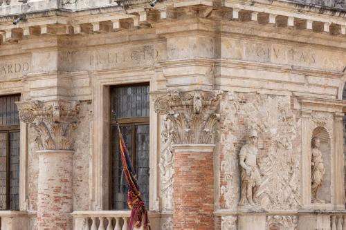 Dettaglio Loggia del Capitaniato