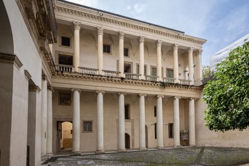 Facciata interna Palazzo Barbaran Da Porto