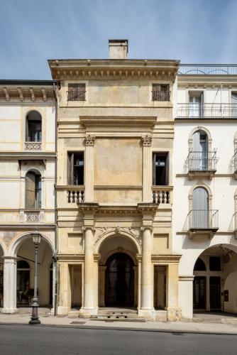 Facciata Casa Cogollo