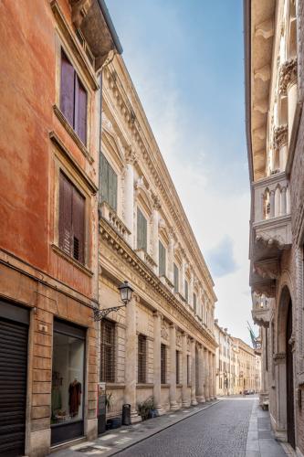 Esterno Palazzo Barbaran Da Porto