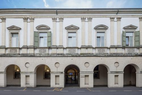 Facciata Palazzo Civena