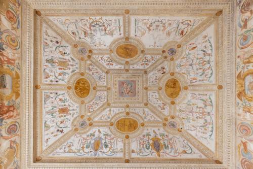 Affreschi Barchessa lato est Villa Trissino