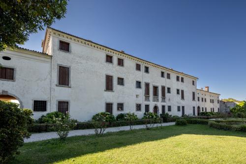 Facciata secondaria Villa Piovene